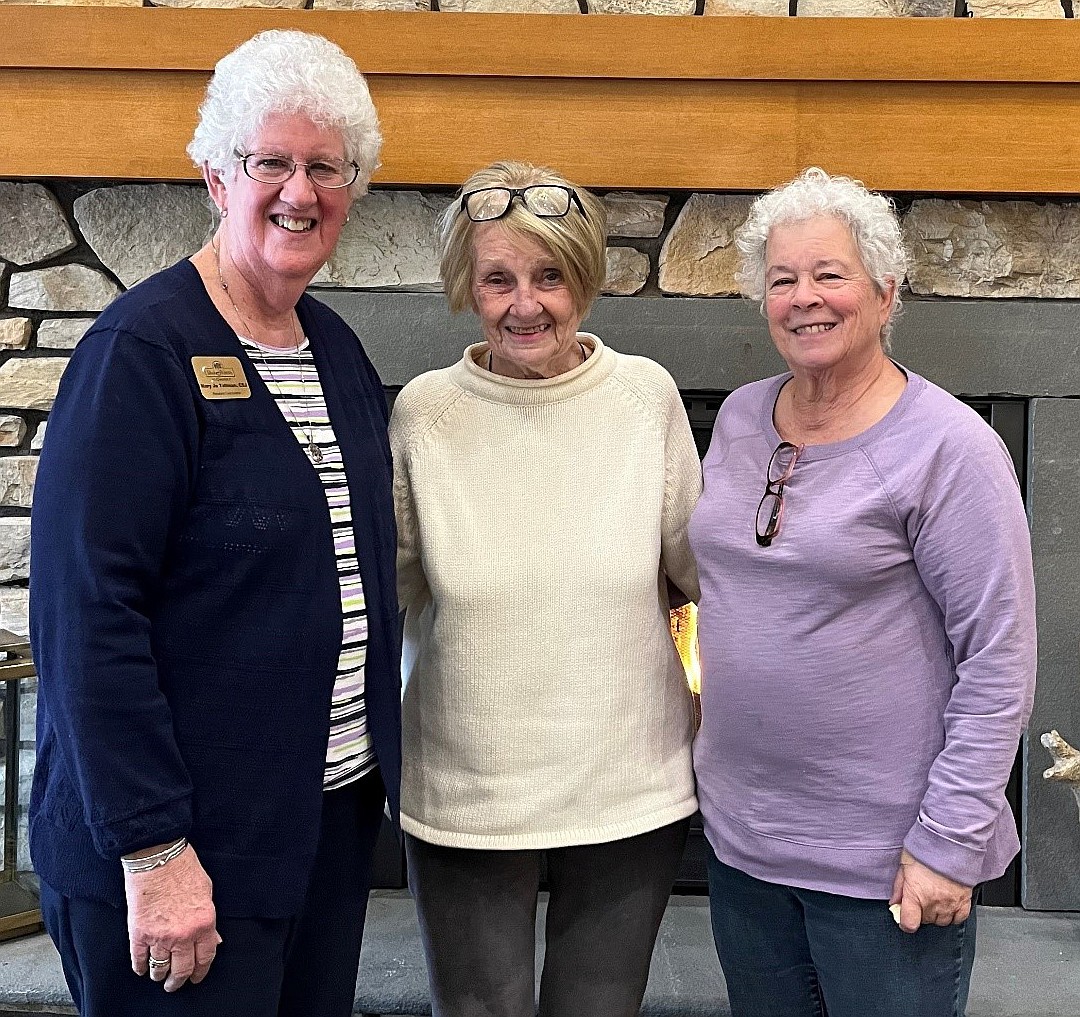 Sister Mary Jo Tallman (from l.) is shown with Shaker Pointe residents Katherine M. Underwood and Paula White. (Photo provided)