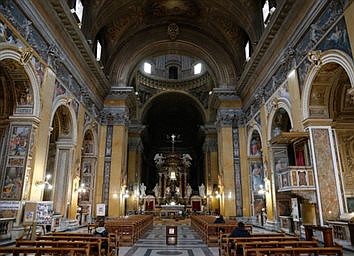 Public Masses suspended in Italy