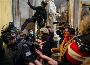 'PRAY FOR PEACE'