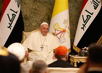 POPE ARRIVES IN IRAQ