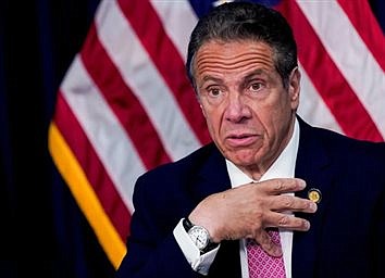 N.Y. Catholics asked to pray for Cuomo's successor, women who came forward    