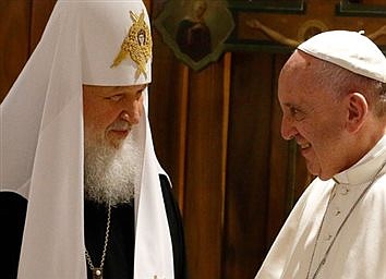 Pope speaks with Russian Orthodox patriarch  