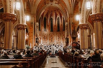 Cathedral choir performs sacred sounds