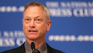 Actor Sinise talks about his unique road to Catholicism