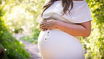 Commercial surrogacy likely to pass in N.Y.