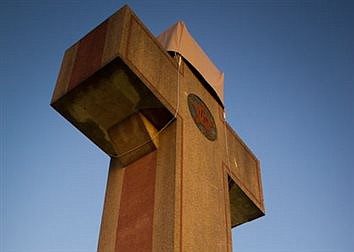 Supreme Court rules cross can stay on public land