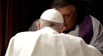 Pope: Defend confession at all costs