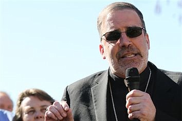 U.S. bishop joins 200 faith leaders in speaking out against war with Iran