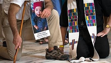 Catholics put focus on immigrant children with rally